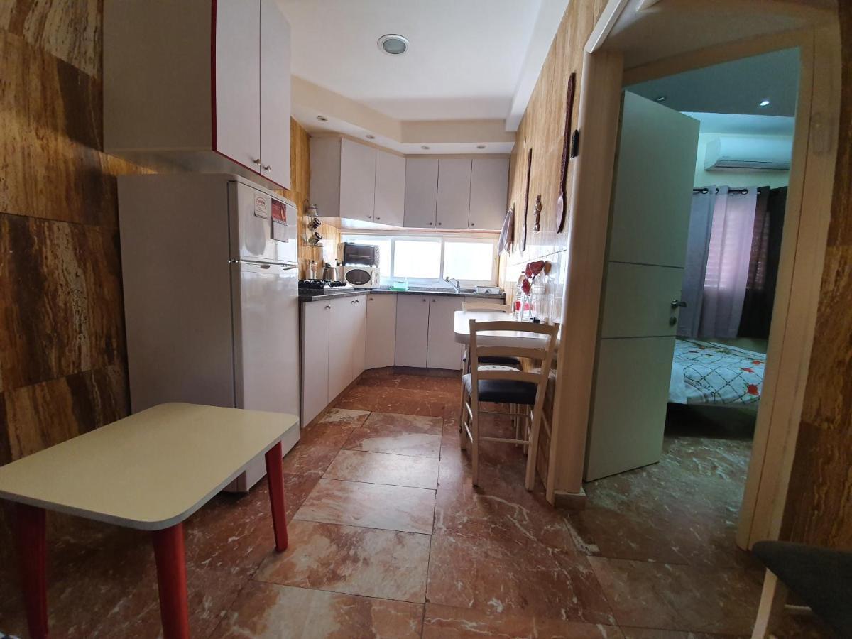 Ezore Yam Apartmens - Elmali'Akh St. 4 Бат-Ям Екстер'єр фото
