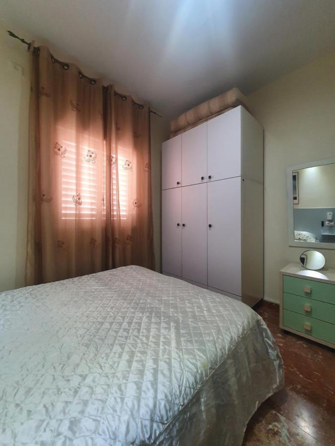 Ezore Yam Apartmens - Elmali'Akh St. 4 Бат-Ям Екстер'єр фото